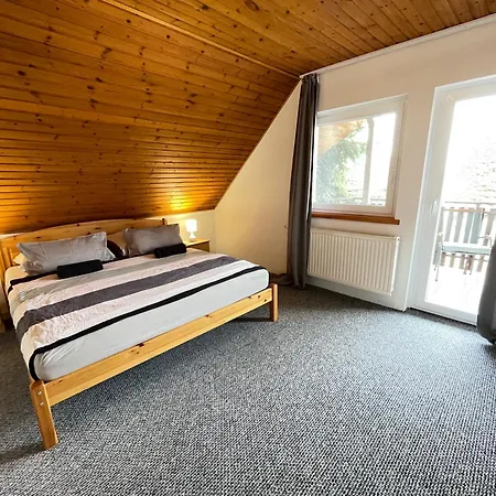 Lili Balatonkeresztúr