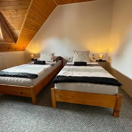 Lili Balatonkeresztúr