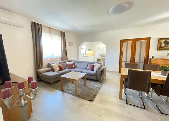 Lili Balatonkeresztúr